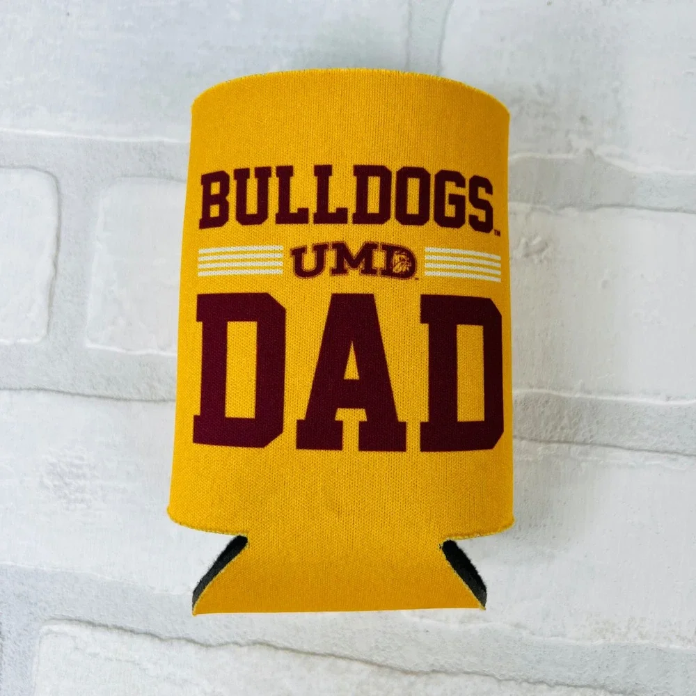 UMD Bulldogs Dad Can Cooler University of Minnesota Duluth Yellow Insulated Cozy